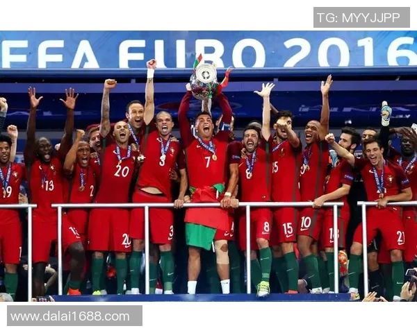 天下足球最精彩十大球星盘点 各大传奇球员风采大比拼